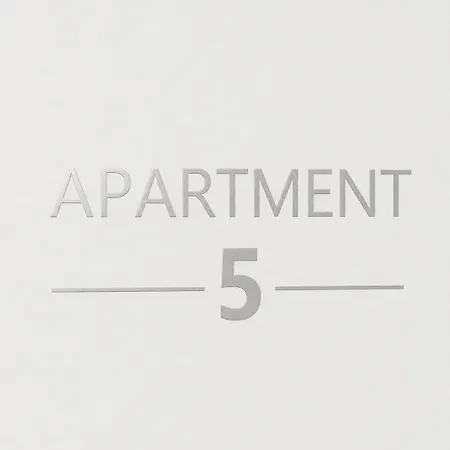 Apartment Artistique 4*